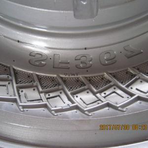 2.75-12 Moottoripyörän rengasmuotti