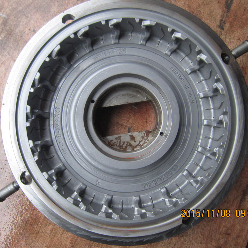 23x9-10 kiinteä rengas,