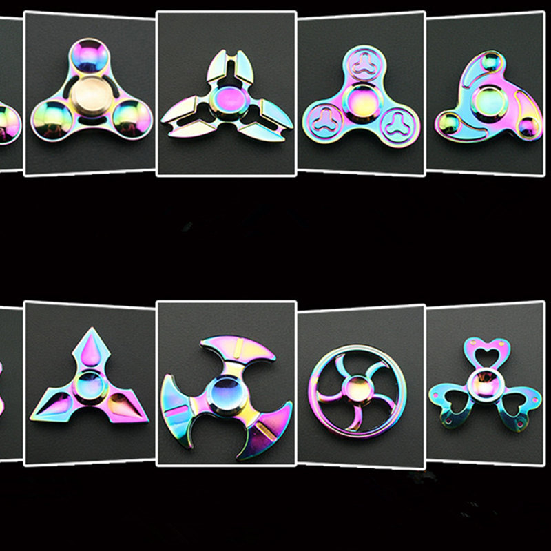 Metallinen sinkki Alloy Dazzle Väri Kierrä Hand Spinner pyörivää päätä