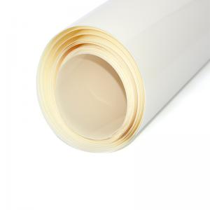 Suuri kiiltävä valkoinen muovinen PBT-elokuva hiihtokortille