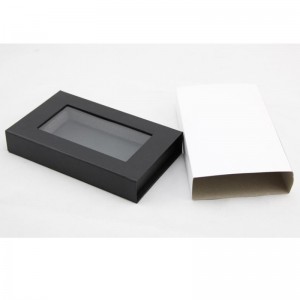 jäykkä paperilaatikko, jossa on PET-ikkuna