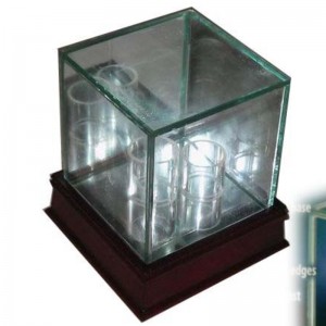 Yksi baseball-lasinäyttö