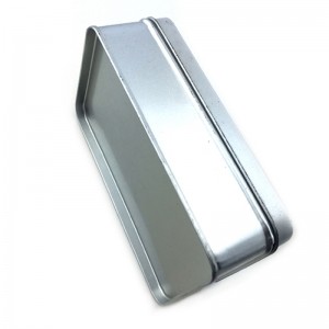 Räätälöity hopealakka suorakulmainen kosmeettinen tina-laatikko, jossa on kohokuvioitu logo