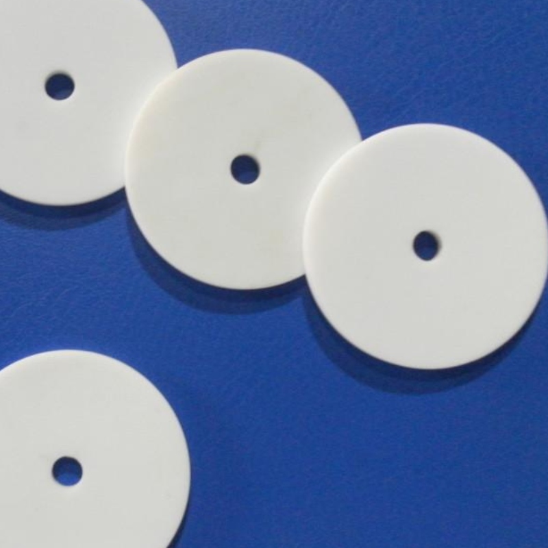 5% lasikuidun täytettyä PTFE-putkea