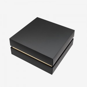 Mukautettu kierrätysmusta kartonkipakkaus lahjapakkauksiin, joissa on nauha