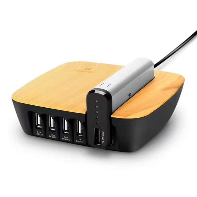 KPS-5401PB: n neljän portin latausasema ja 4000mAh Power Bank