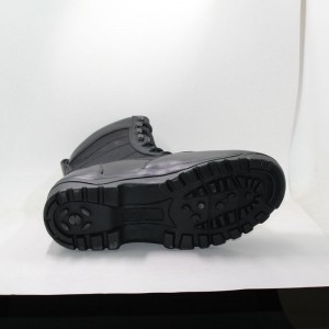 Musta sotilaallinen taisteluarmeijan saappaat miehille