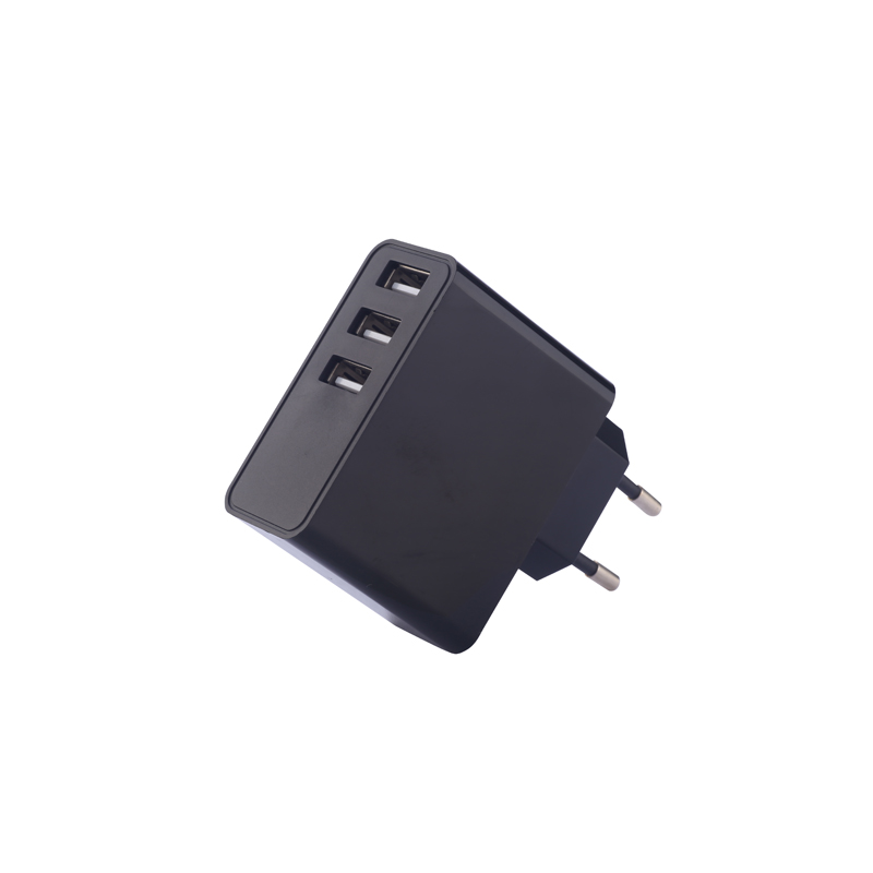 KPS-8704LC Tri-USB-porttilaturi
