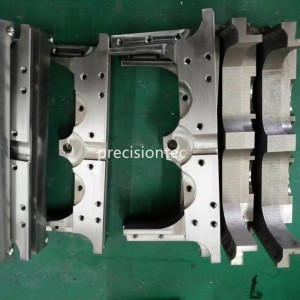 Tavanomaiset metalliosien valmistus