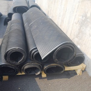 Lehmä / hevosvaja pad