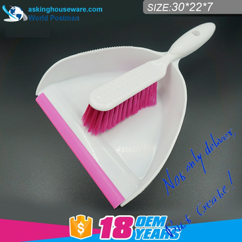 Akbrand Dustpan -harjapeite laajemmalla sisäänkäynnillä ja PVC-linjalla
