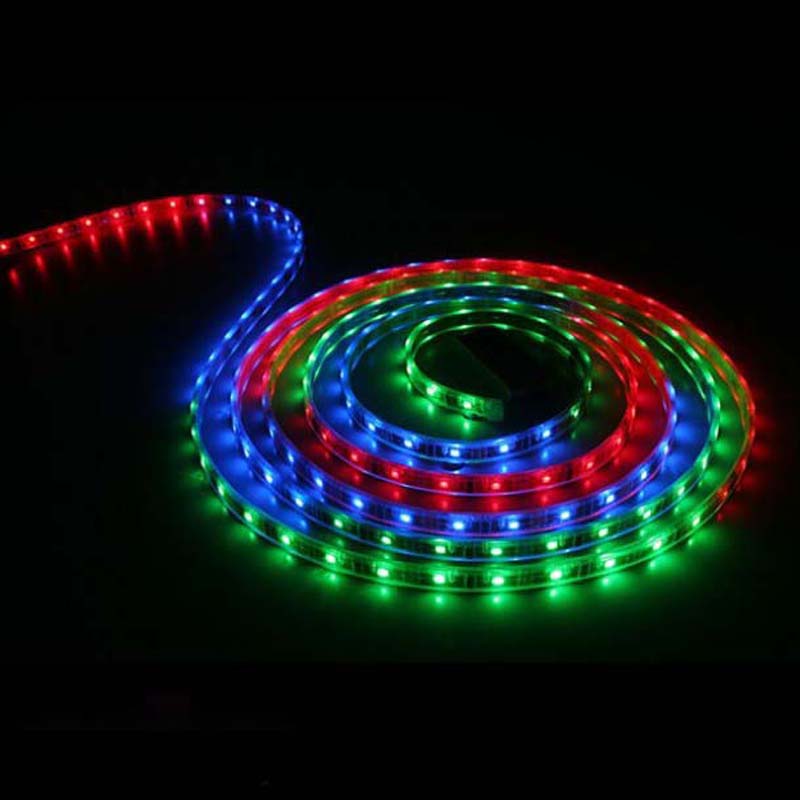 LED-nauhavalaisimet RGB Värikkäitä nauhavalaisimia joulu- tai lomakoristeisiin