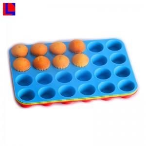 Korkealaatuiset silikonikookimuotit, jotka on valmistettu ruiskupuristamalla kumimuovauskoneella