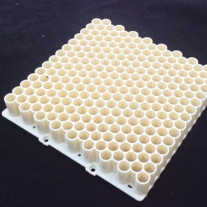 Lääketieteen ja biotieteiden muoviosat