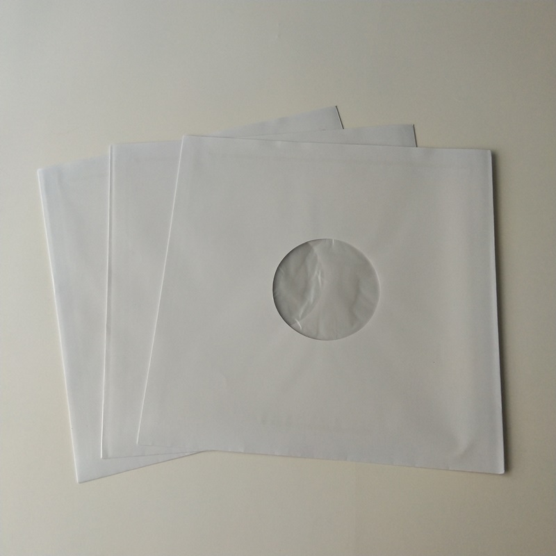 33RPM valkoisen paperin nauhoituksen sisähihat, joustavat reikällä 12 vinyylilevylle