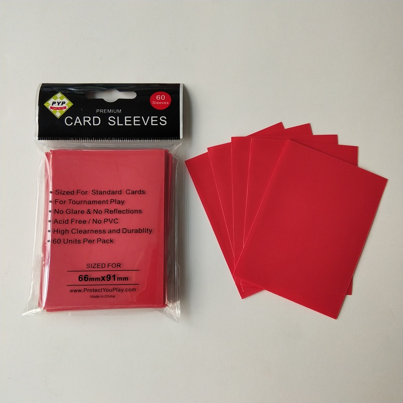 66x91mm kiinteä punainen vakiokokoinen MTG / Pokemon-pelikorttisuoja