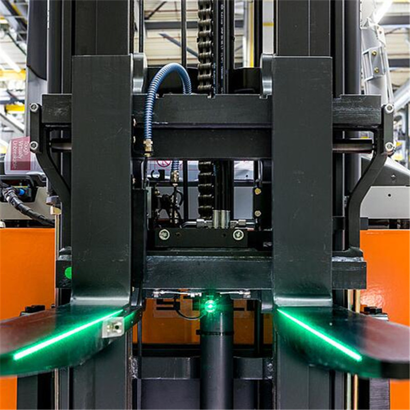 Hyvän palvelun trukkien laserohjainjärjestelmä Vihreä laservaroitusvalo