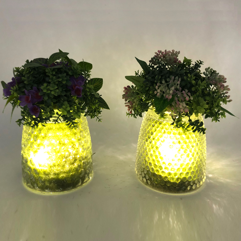 LED-lasipöytäkoristeelliset keinotekoiset mehikasvit, joissa maapalloesitysmaljakko