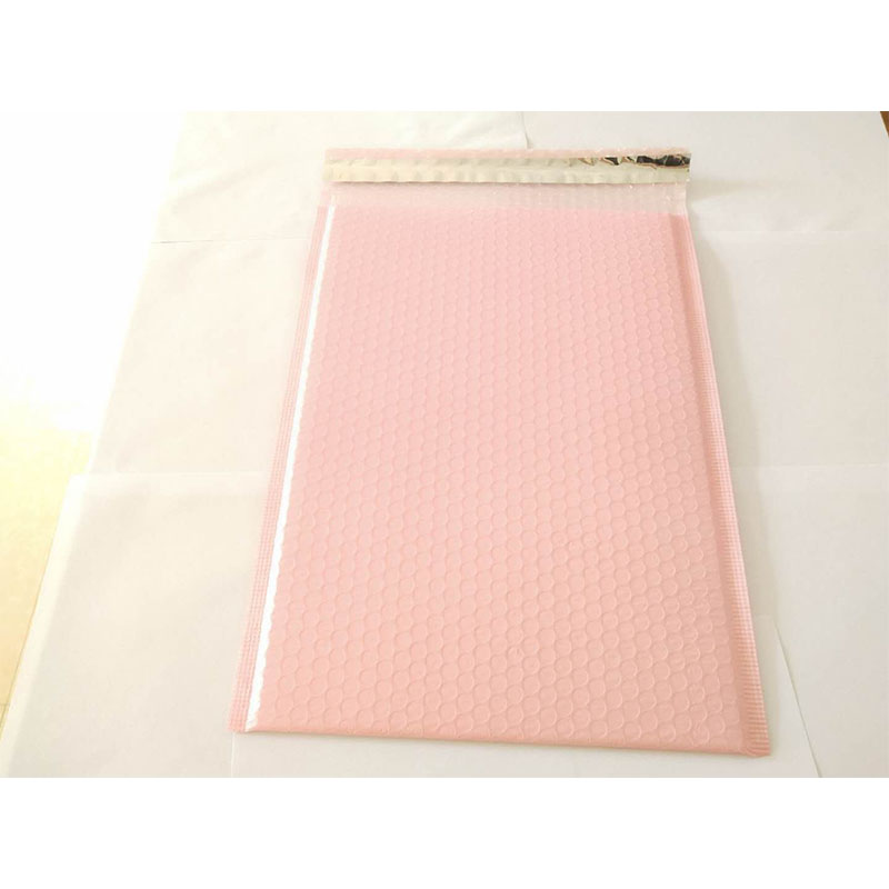 50 tehdastukkukauppaa mukautettuja painettuja vaaleanpunaisia ​​värillisiä muovikuplien postituslaukkua, pehmustettua kirjekuorta / metallista