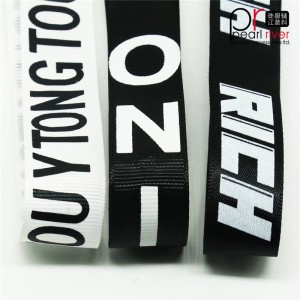 Mustavalkoinen korkealaatuinen teippi