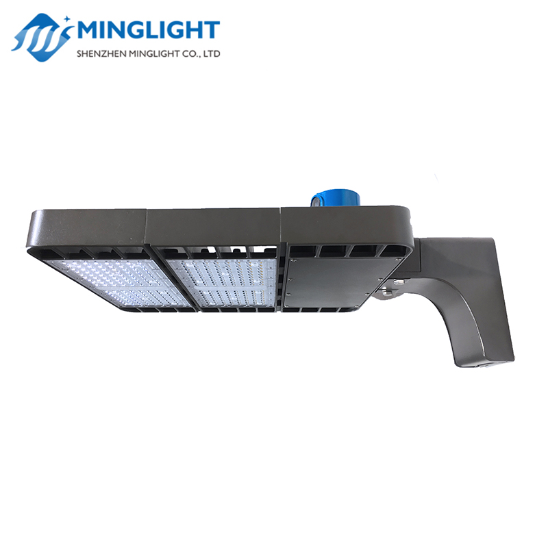 LED-kenkälaatikko / parkkipaikkavalaisin PL01 240W