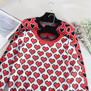 OEM \u0026 ODM 100% puuvilla sydämen jacquard-naisten neulepaita