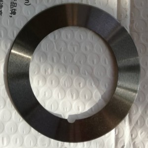 pyöreä leikkuuterä