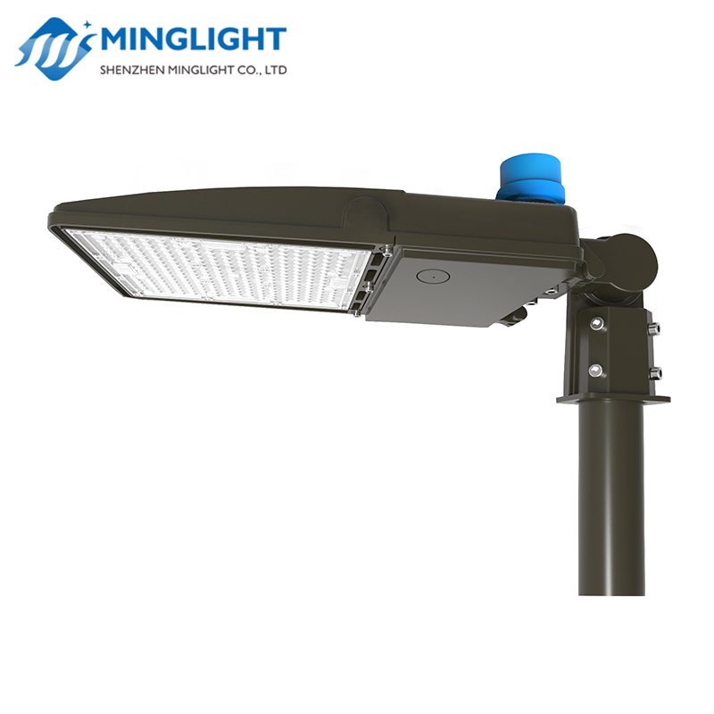 LED ShoeBox -parkkipaikan valopylväskatuvalaisin, liiketunnistimella ja valokennolla IP65
