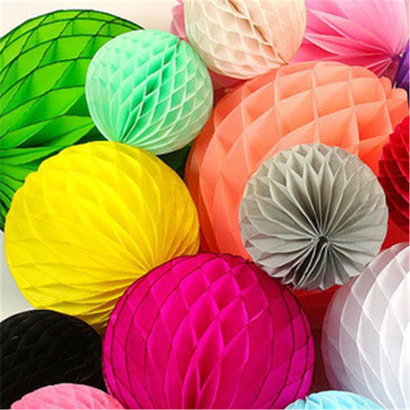 Juhlakoriste-sarjat, mukaan lukien Pom-kukka-pyöreä kudospaperi-tuuletin, värikäs, veistetty syntymäpäivää varten