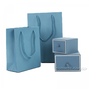 High-end Custom käsintehtyjä koruja paperi laatikko paperipussi