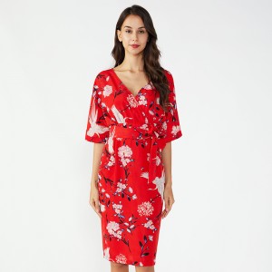 Uusimmat kuviot Naisten mukautettu yksiosainen naisten kesäneulemekko