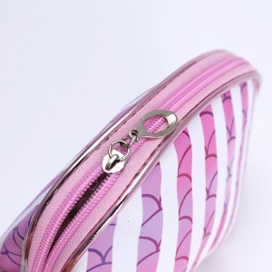 Muokattu toalettitarvikelaukku