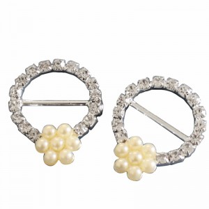 Erinomainen viimeisimpien muotivaatteiden metallinen nappikoru helmillä 4