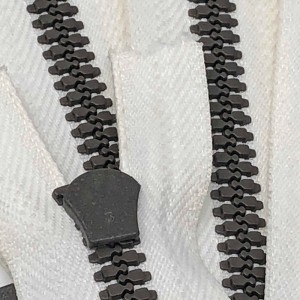 Muovinen vetoketjullinen suljettu muoti RIRI-hampaat Maalattu automaattisen lukituksen liukusäädin avaimenreikä vetämällä 9