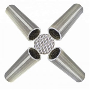 1, 2, 5, 10, 20, 30, 40, 60 mikronin ruostumattomasta teräksestä valmistettu sintrattu teräsverkko