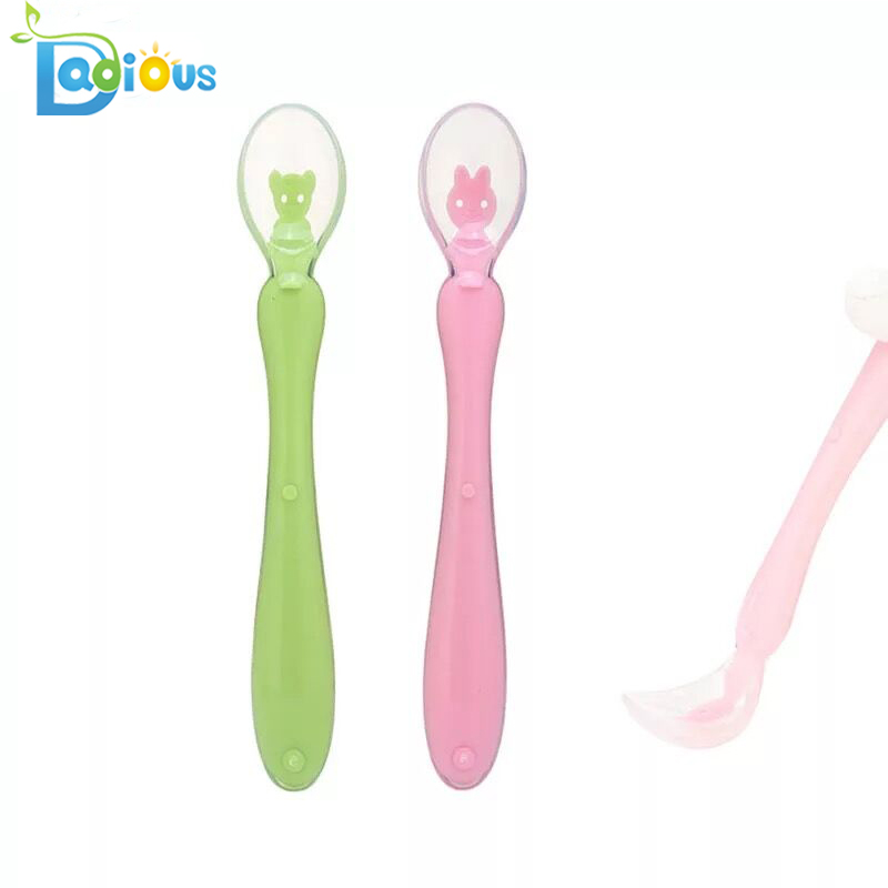 Uusi tuote Ideat Pehmeä kärki Vauvan lusikat BPA Free Silikoni lusikka Toddler Food Grade silikoni vauvan lusikat