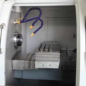 Kerää 2 kpl: n patruunainen metalli vaaka-cnc-sorvi vuoden kuluttua myynnistä