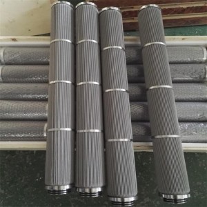 Sintrattu metallikuitusuodatinsylinteri, jota käytetään metanolisuodatukseen