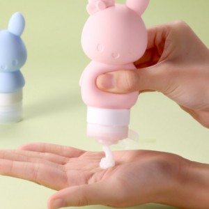 Erillinen silikonipullo