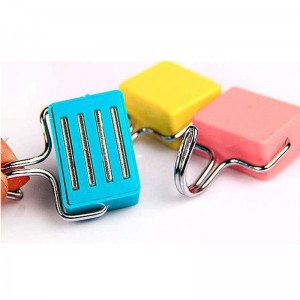 Tehokas muovinen magneettikoukku