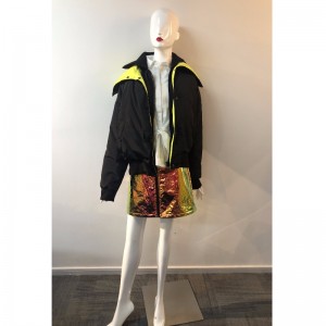 NAISTEN LAAJAKASKINEN PUFERIPAKKA RLWPC0084