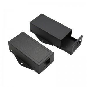 Anodisoitu alumiinileimausrasia alumiinielektroniikan kotelossa