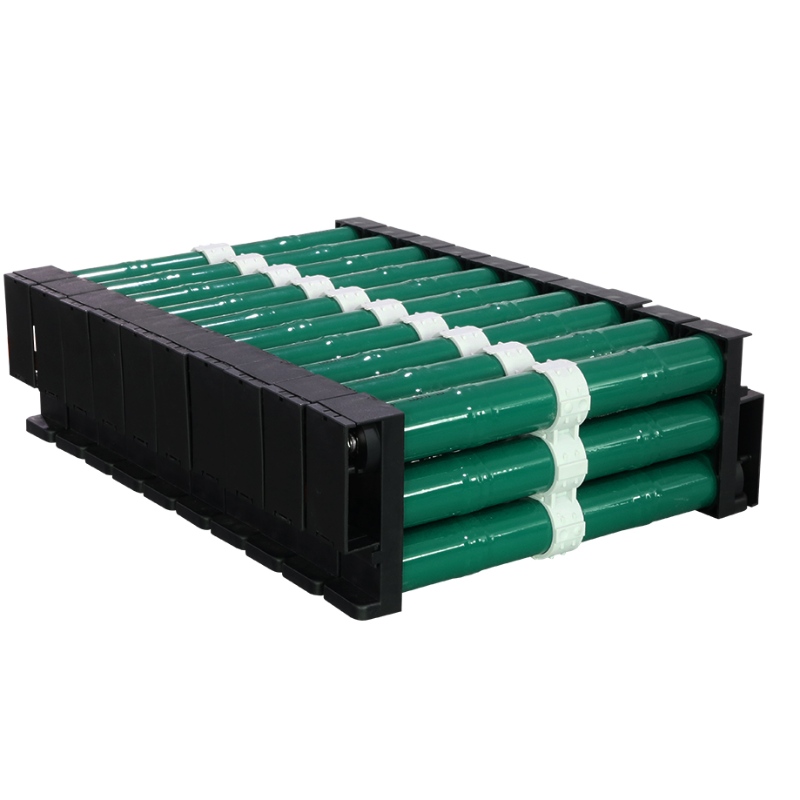 UPS-virtalähteen käyttö, ylläpito ja ylläpito