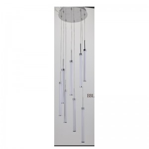 LED-riipus-lamppu, jossa on 8pc-akryyli suora putki