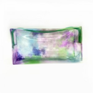 PVC-kosmetiikkapussi2