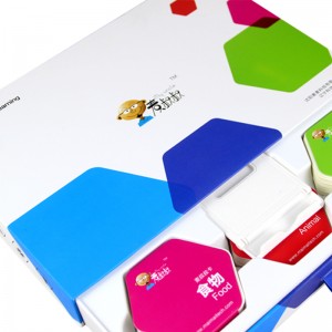 Laatikkotyypin luovien mukautettujen lahjapakkausten ja läpipainopakkausten näyttö