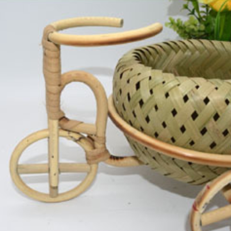 Bambu Kudottu kori