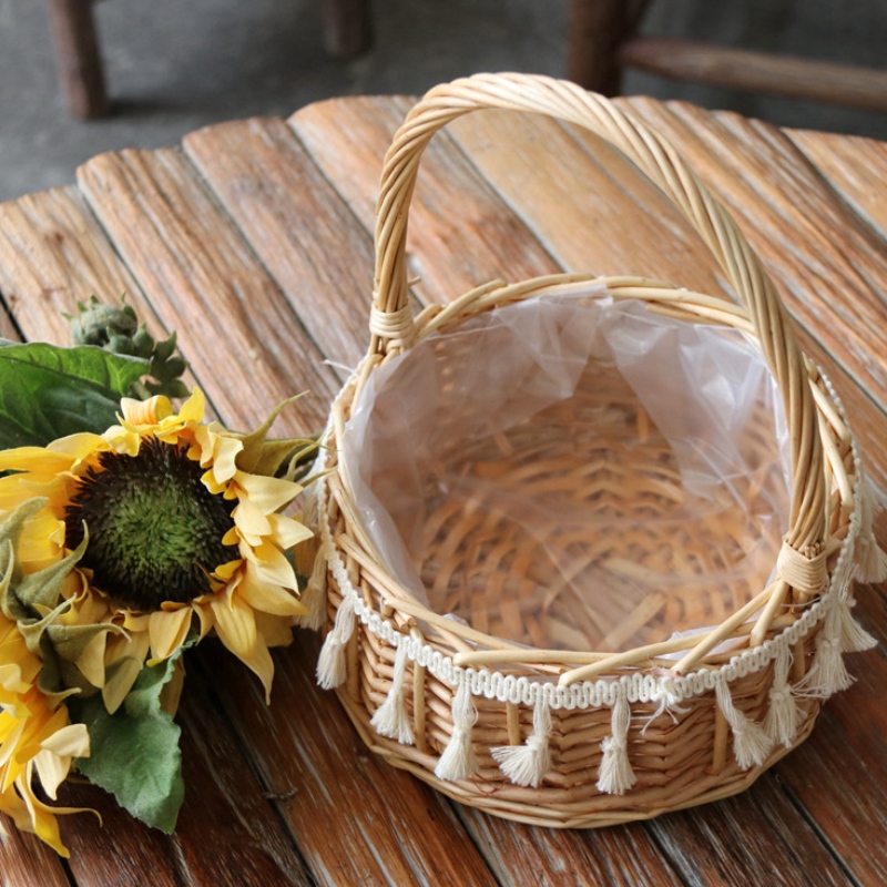 Käsintehty säilytyskori