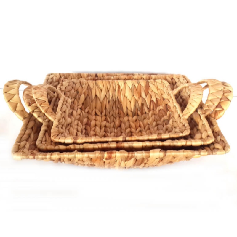 Vesihyasinttikori kahvilla