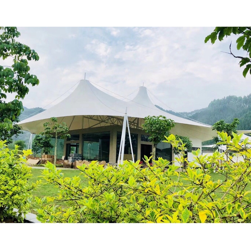 Valmiiden ulkotalojen halvat hohtavat teltat Valmistajat PVDf-kangas Teräsrakenne Luxury Telttahotelli